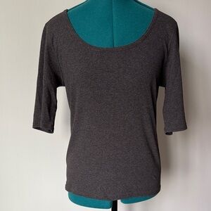 Everlane | Ribbed Pima Cotton Scoopneck Tee in Heathered Brown/Gray | Size XS